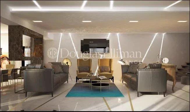 Image No.8-6 Bed House for sale