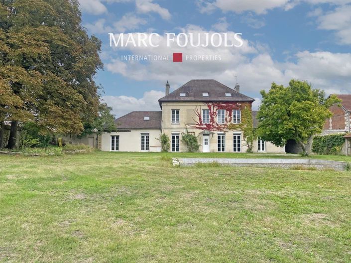 Image No.2-8 Bed House for sale