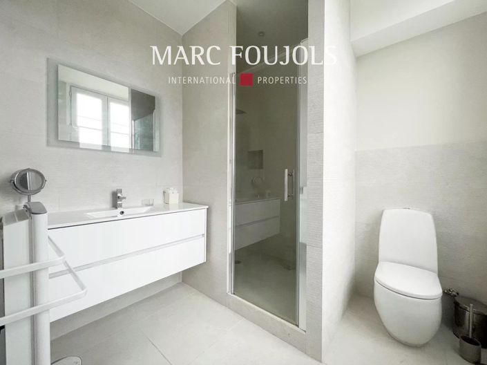 Image No.9-8 Bed House for sale