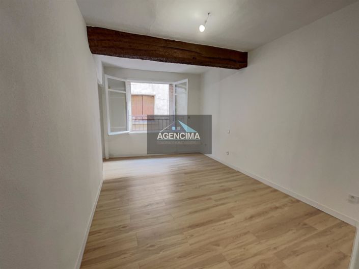 Image No.12-3 Bed House for sale