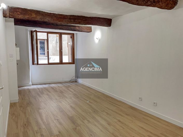 Image No.2-3 Bed House for sale