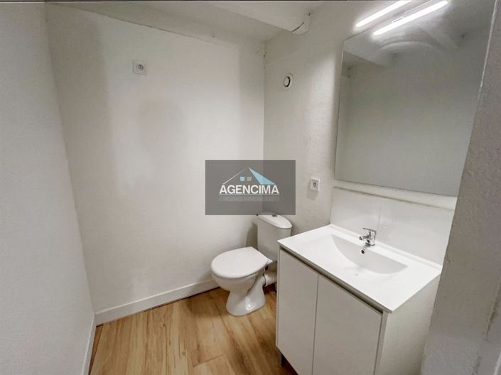 Image No.6-3 Bed House for sale