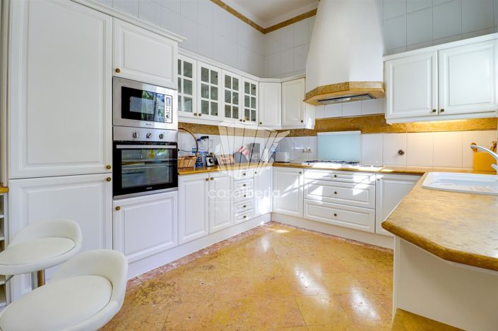 Image No.20-4 Bed House for sale