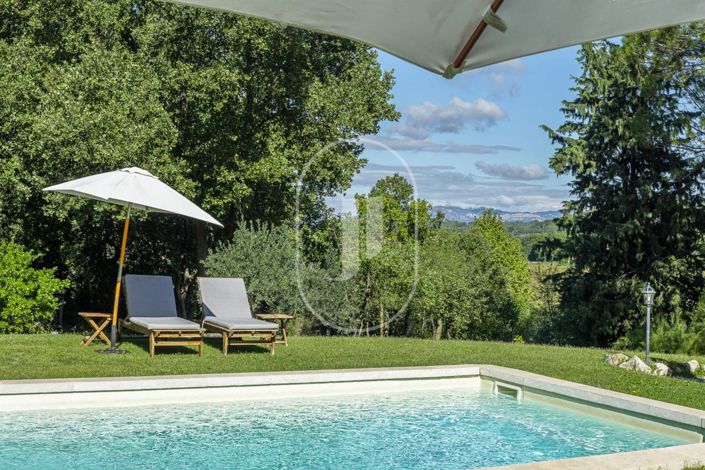 Image No.15-9 Bed House for sale