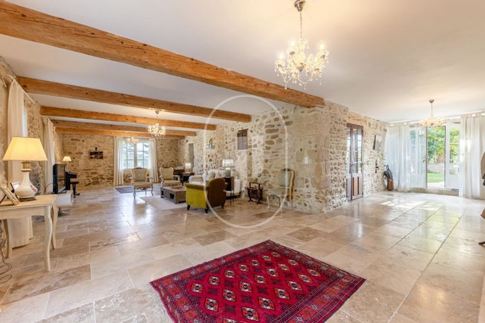 Image No.3-9 Bed House for sale