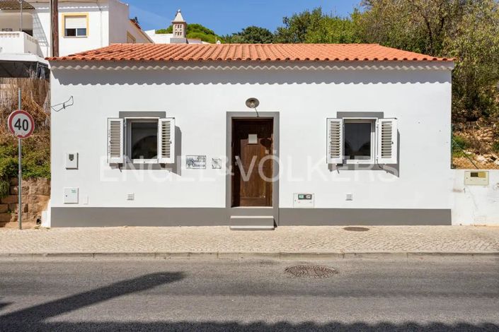 Image No.1-1 Bed House for sale