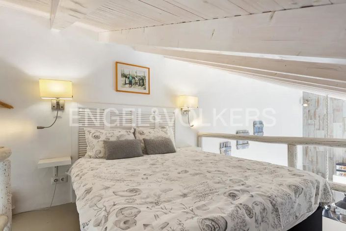 Image No.10-1 Bed House for sale