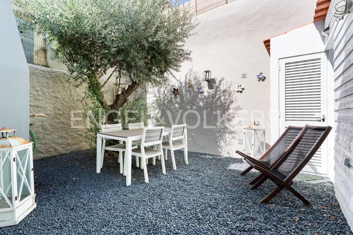 Image No.3-1 Bed House for sale