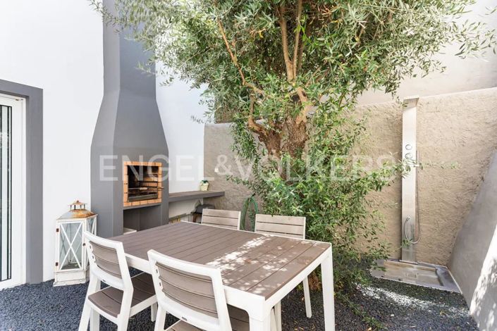 Image No.4-1 Bed House for sale