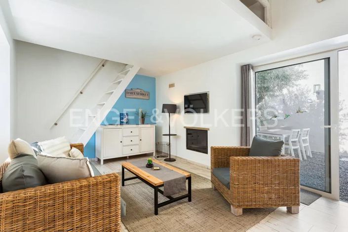 Image No.6-1 Bed House for sale