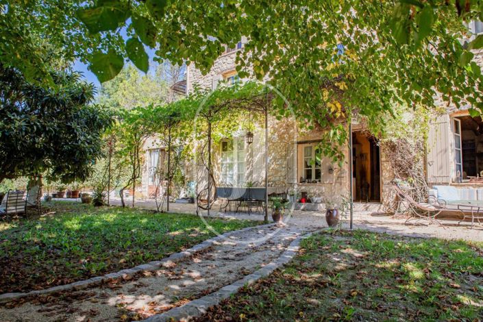 Image No.5-8 Bed House for sale