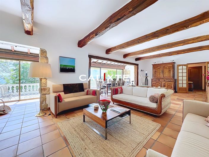 Image No.10-6 Bed House for sale