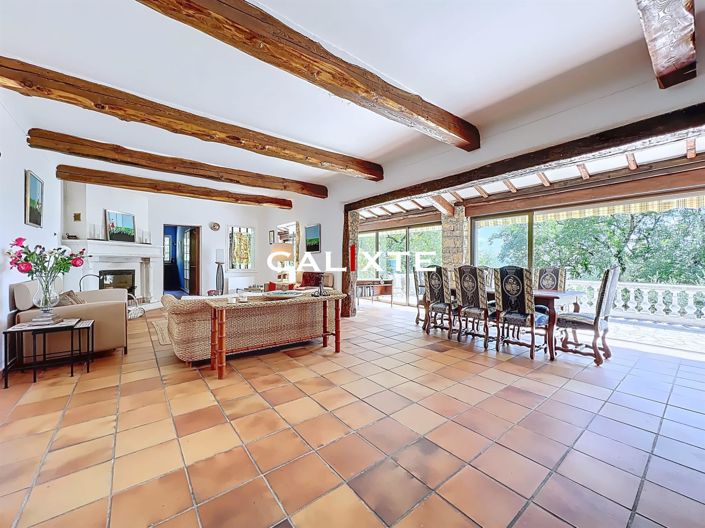 Image No.11-6 Bed House for sale