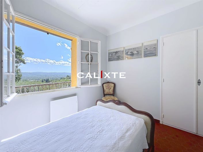 Image No.15-6 Bed House for sale