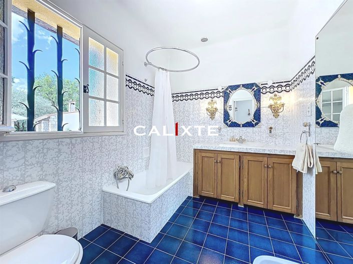 Image No.18-6 Bed House for sale