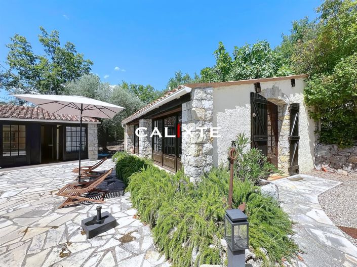 Image No.24-6 Bed House for sale