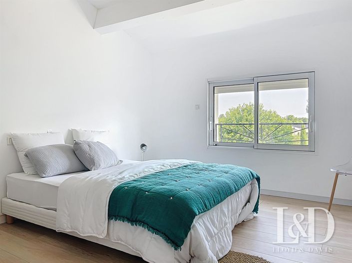 Image No.17-3 Bed House for sale