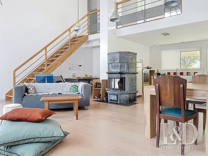 Image No.3-3 Bed House for sale