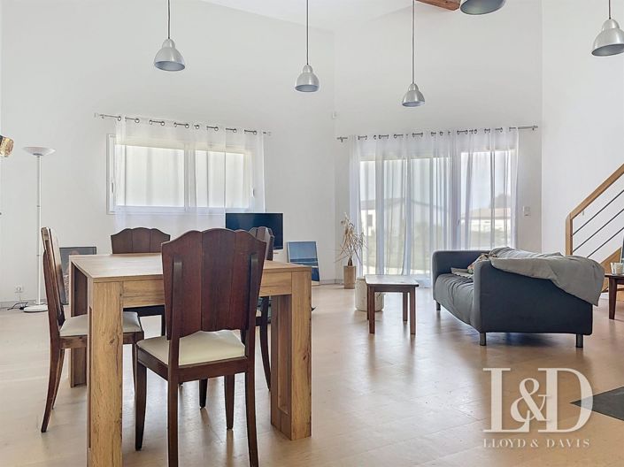 Image No.7-3 Bed House for sale