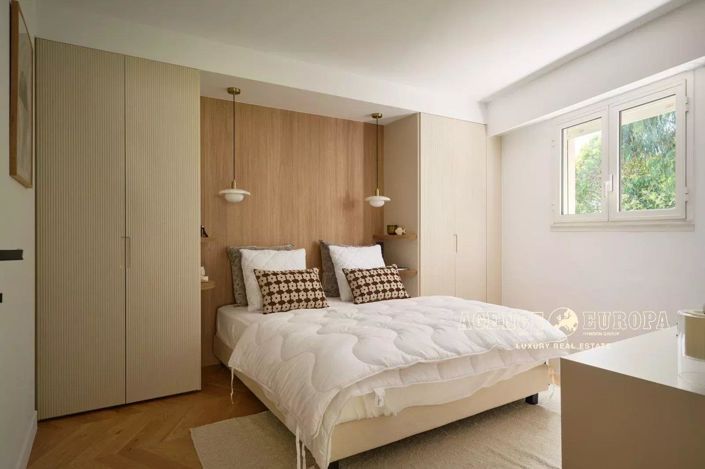 Image No.8-4 Bed Apartment for sale