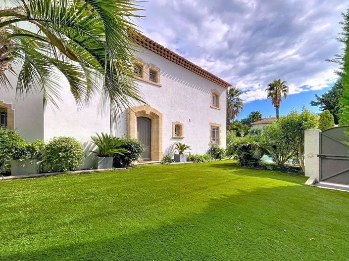 Image No.1-3 Bed House for sale