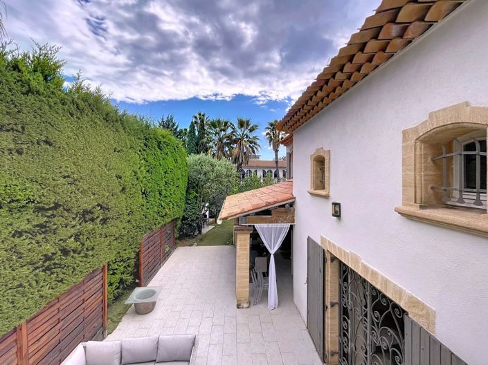 Image No.13-3 Bed House for sale