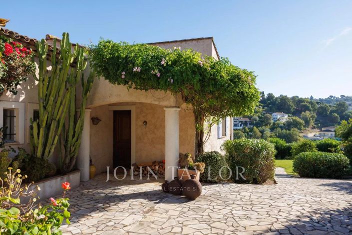 Image No.5-13 Bed House for sale