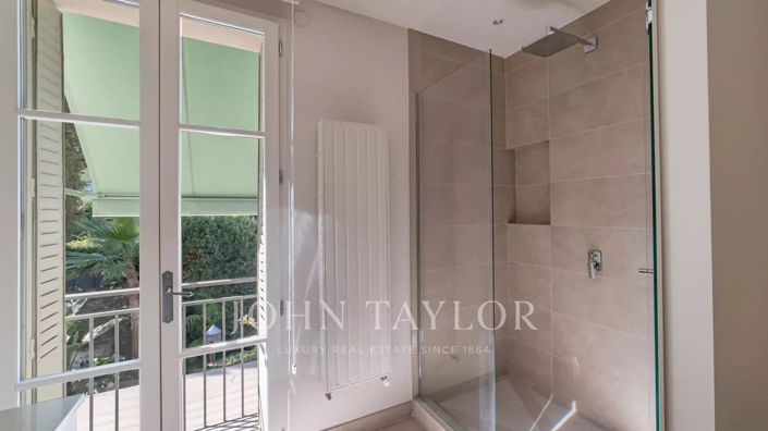 Image No.17-3 Bed House for sale