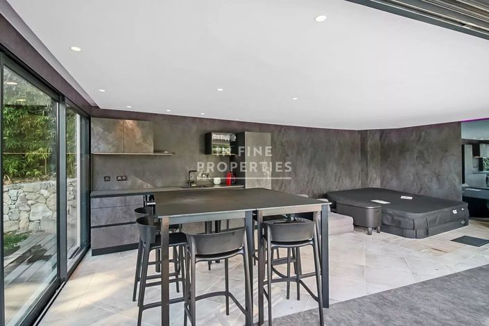 Image No.19-House for sale