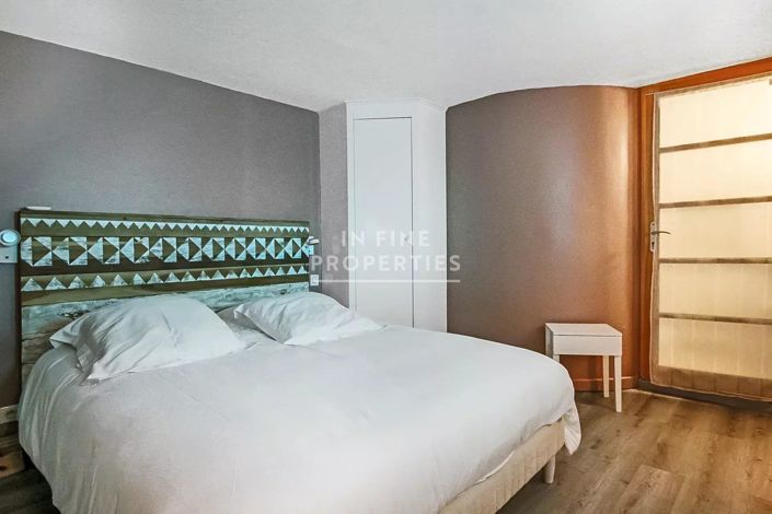 Image No.23-House for sale