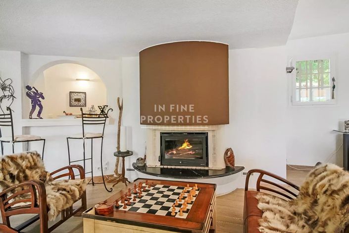 Image No.3-House for sale