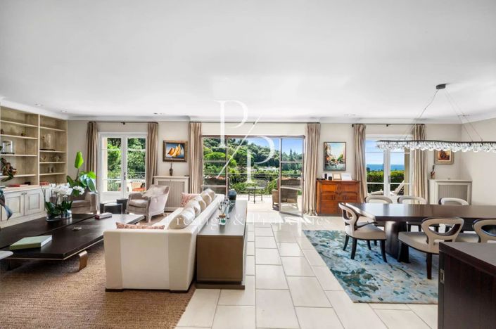 Image No.3-5 Bed House for sale