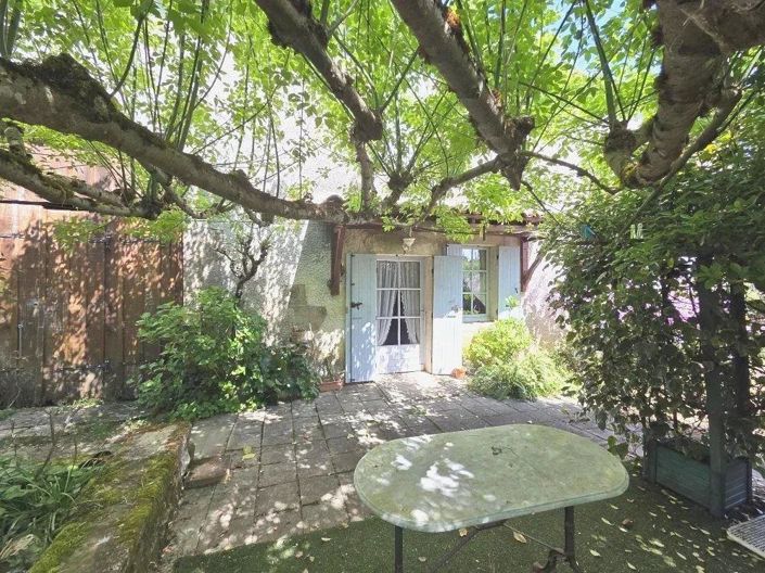 Image No.1-2 Bed House for sale