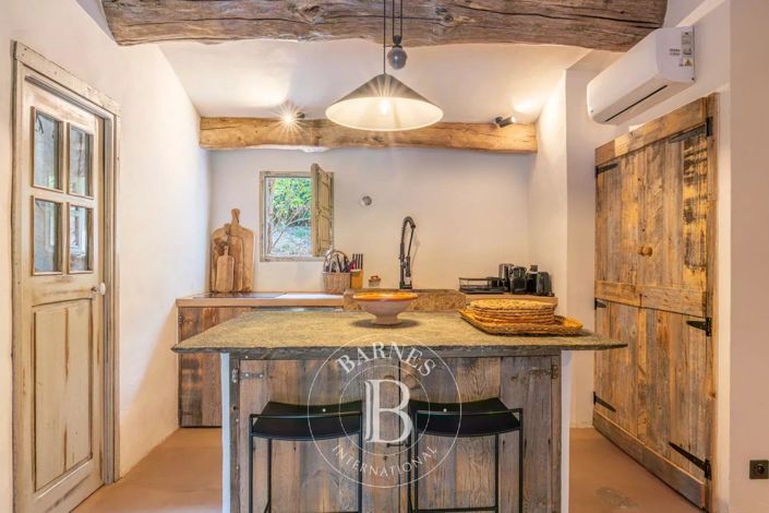 Image No.4-4 Bed House for sale