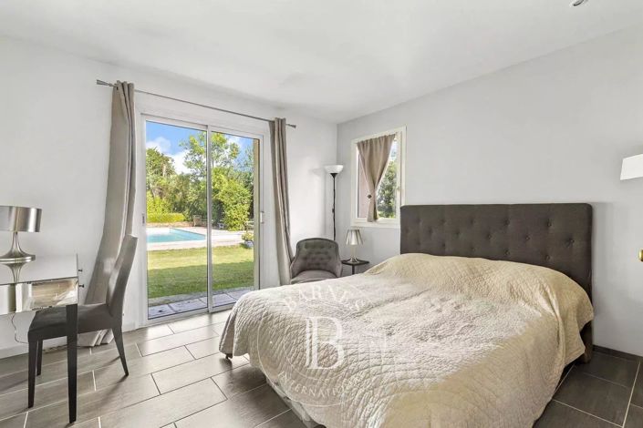 Image No.8-House for sale