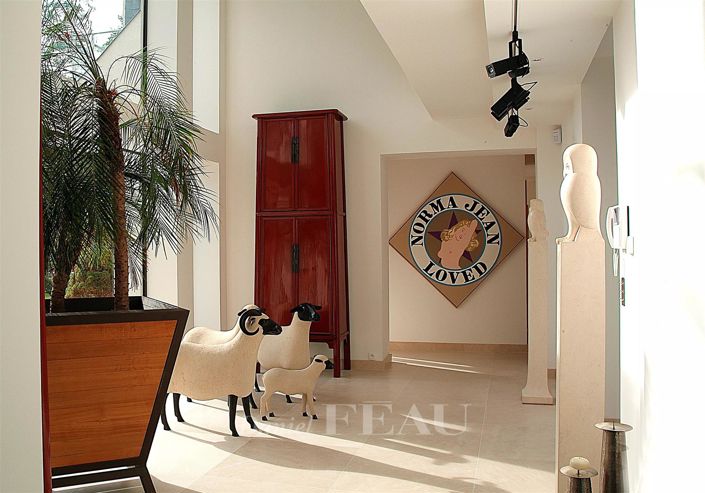 Image No.14-5 Bed House for sale