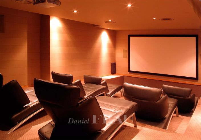 Image No.18-5 Bed House for sale