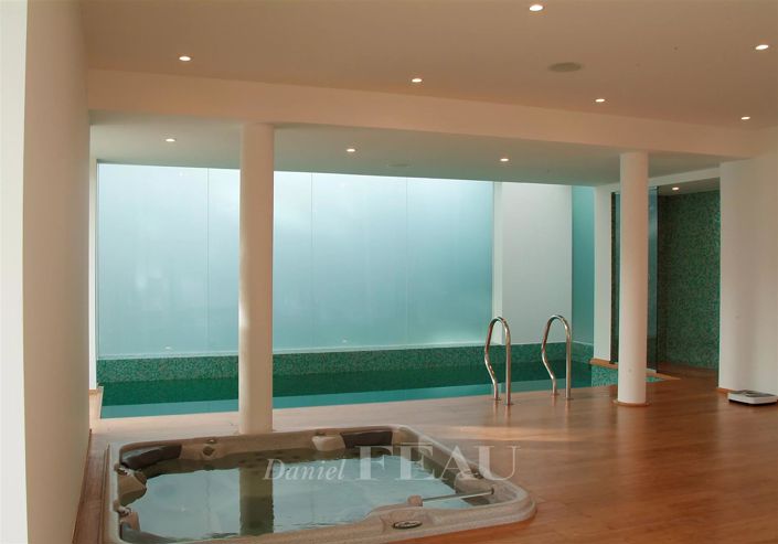 Image No.23-5 Bed House for sale