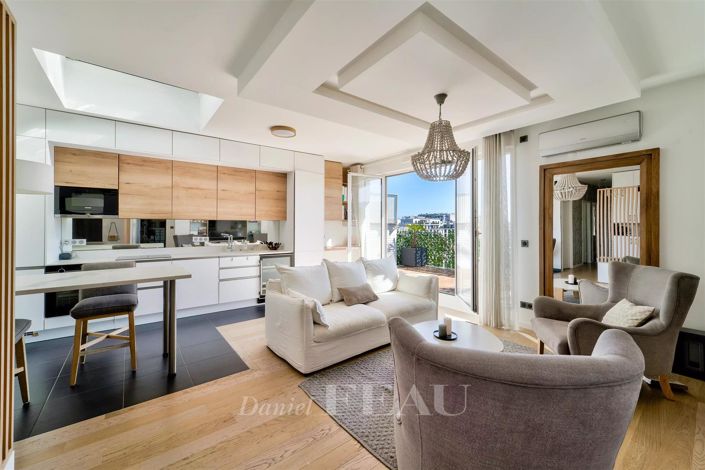 Image No.1-4 Bed Apartment for sale