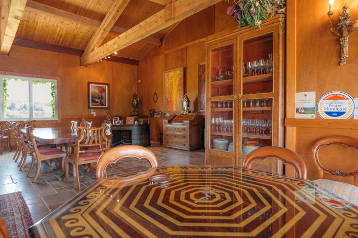 Image No.16-7 Bed Property for sale