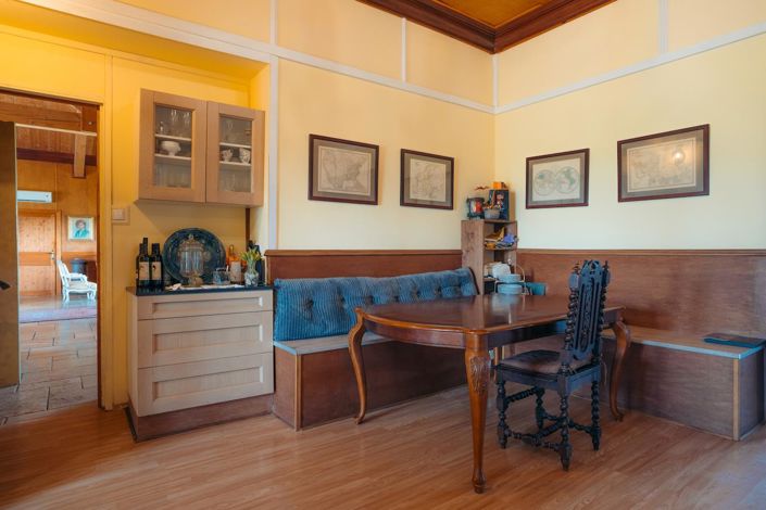 Image No.20-7 Bed Property for sale