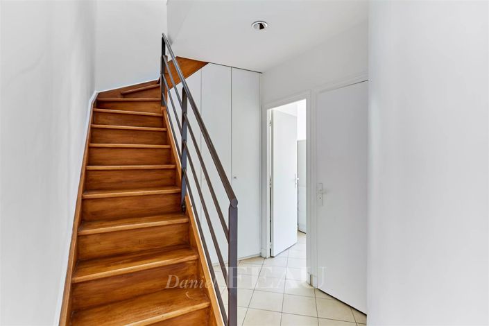 Image No.23-2 Bed Apartment for sale