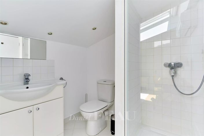 Image No.24-2 Bed Apartment for sale