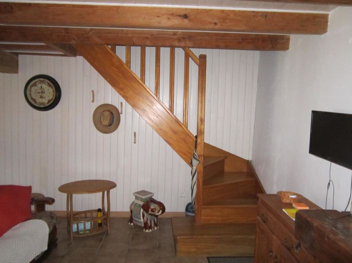 Image No.12-2 Bed House for sale