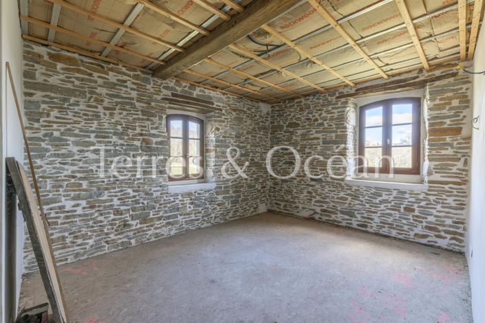 Image No.5-6 Bed House for sale