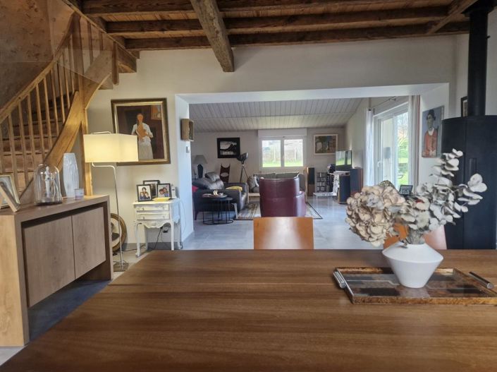 Image No.8-4 Bed House for sale