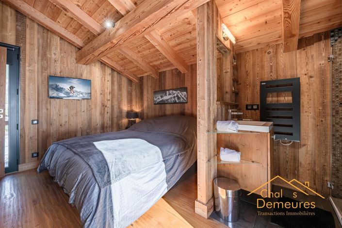 Image No.12-3 Bed House for sale