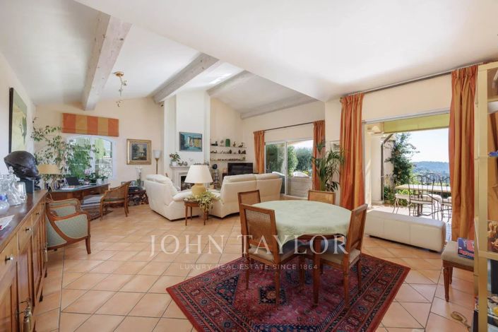 Image No.10-4 Bed House for sale