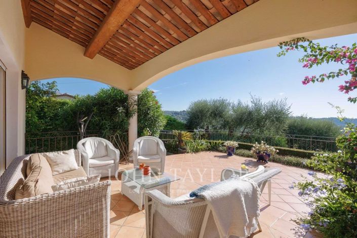 Image No.3-4 Bed House for sale