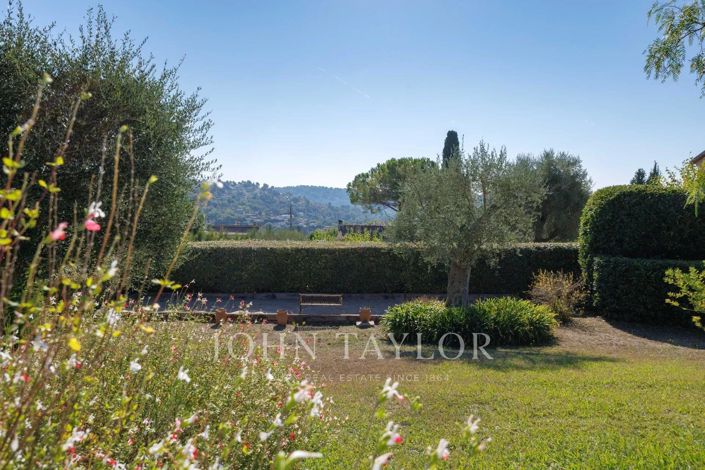 Image No.7-4 Bed House for sale